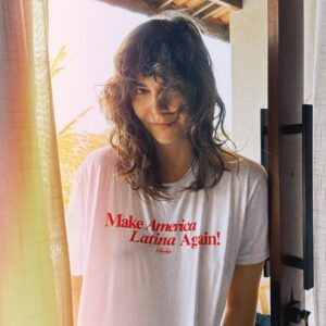 Tainá Müller Instagram - 🌬️
*
*
*
*
*

(Obrigada @dabarbara pela melhor camiseta)