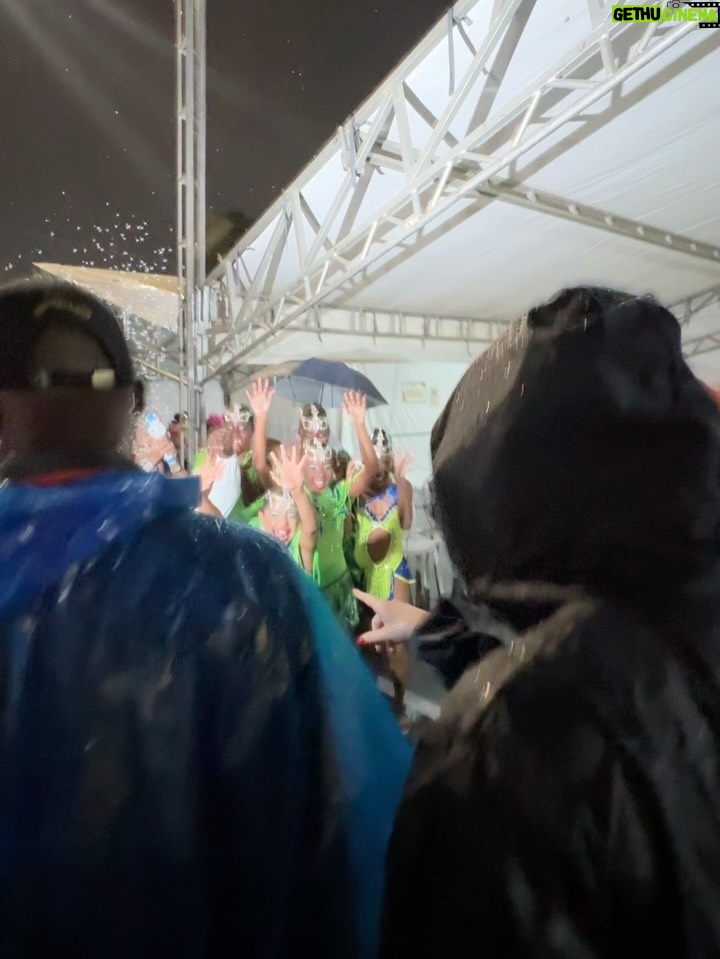 Taliana Vargas - 18.8K Likes - Hay grito de feria en Cali!!! Con lluvia, con energía y con todo el sabor de los caleños, recibimos  la Feria # 68 🌧️🎉💃 @alcaldiadecali
