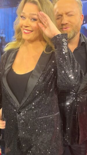 Tamara Arciuch Instagram - Dziś zaśpiewaliśmy z „Jaka to melodia”! Zagraliśmy nawet o pieniądze dla potrzebujących:) Oglądaliście? #jakatomelodia🎶 #tamaraibartek
