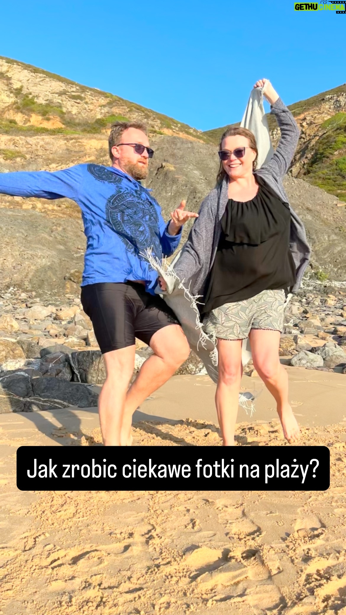 Tamara Arciuch - 1.4K Likes - Z poradnika celebryty na piasku. Bierzcie i korzystajcie!
#razem #wariaci #śmiech #zabawa #para #showbiz #celebs #aktorzy #żart #trend