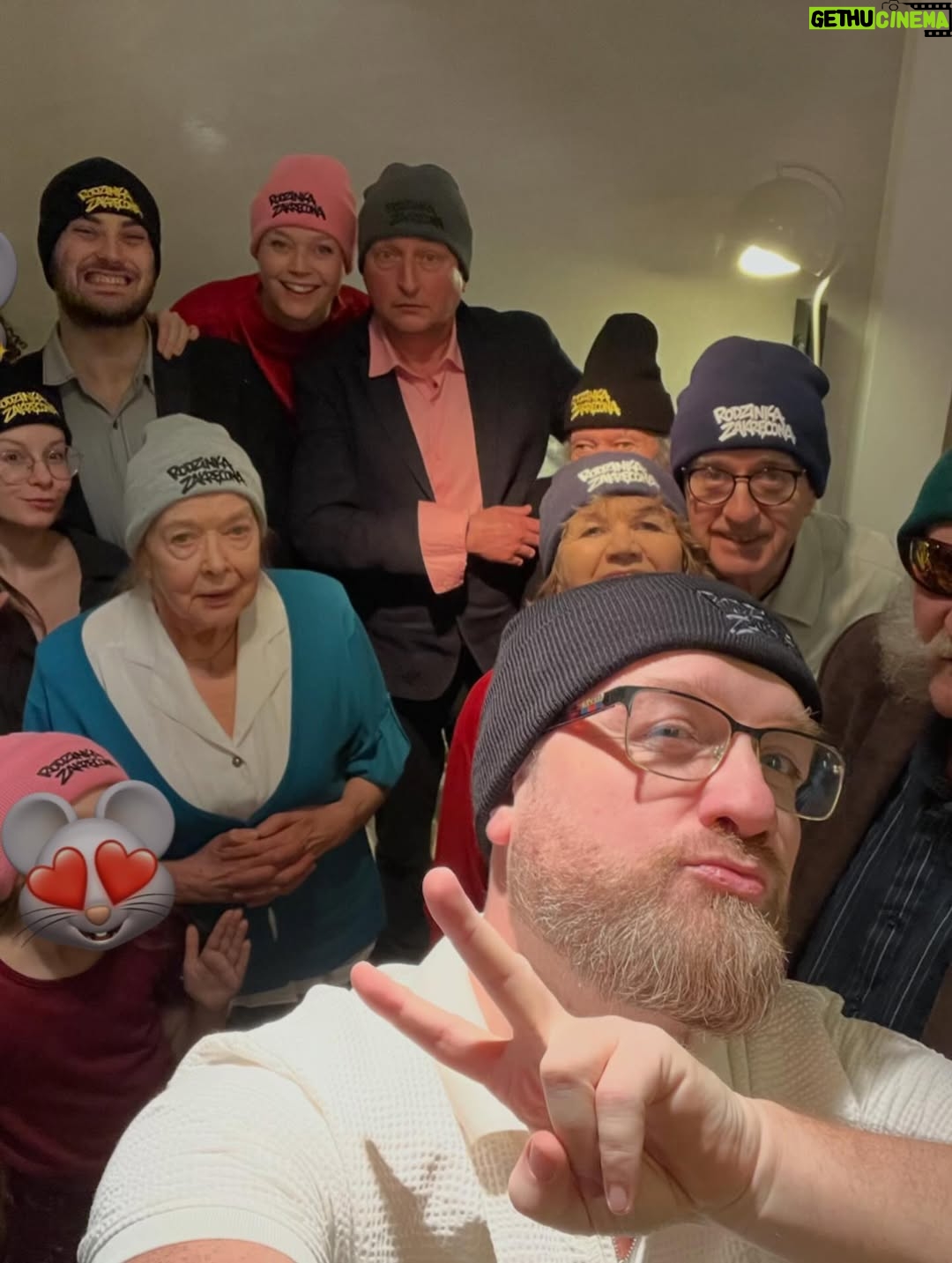 Tamara Arciuch - 1.5K Likes - Życzę Wam Spokojnych i Pięknych Świąt. Bądźcie dla siebie dobrzy. ❤️