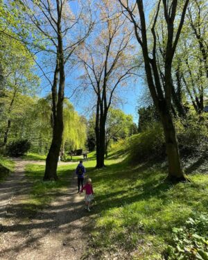 Tamara Arciuch Instagram - Przepiekny czas w Muzeum Wsi Lubelskiej. Widoki, przyroda .. wiosna oszałamia.
#wycieczka 
#majówka 
#słonce