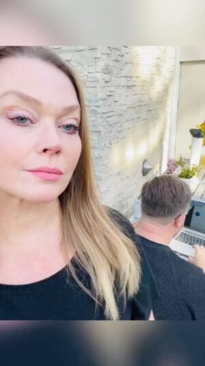 Tamara Arciuch Instagram - Nasz syn zdaje w tym roku egzamin ósmoklasisty. Żeby wspomóc go w procesie nauki zapisaliśmy go na Braingym.

@braingym_polska to nie korepetycje – to trening umiejętności, które leżą u podstaw procesów uczenia się, a nie spotkanie gdzie nauczyciel prezentuje dziecku wiedzę. 
Braingym to jedyne w Polsce miejsce gdzie podczas indywidualnych spotkań z trenerem rozwija się 7 najważniejszych procesów myślenia: koncentracja, szybkość przetwarzania informacji, pamięć robocza, logiczne myślenie, pamięć długotrwała, przetwarzanie słuchowe i przetwarzanie wzrokowe. W rezultacie uczenie się, zapamiętywanie i funkcjonowanie w szkole czy pracy staje się efektywniejsze.
Na filmie Bartek rozwiązuje test zdolności poznawczych, który informuje , które z naszych umiejętności wymagają pomocy.
Nasz syn też taki rozwiązał i rozpoczął intensywny kurs z trenerem. Już nie mogę doczekać się efektów.

#braingym, #treningmózgu, #pamięć,  #koncentracja, #umiejętnościpoznawcze #współpraca