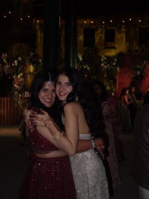 Taneesha Mirwani Instagram - reception type beat <3
fit @simone_handcrafted
styled by @nishthaparwani
assisted by @_priyyyanshii