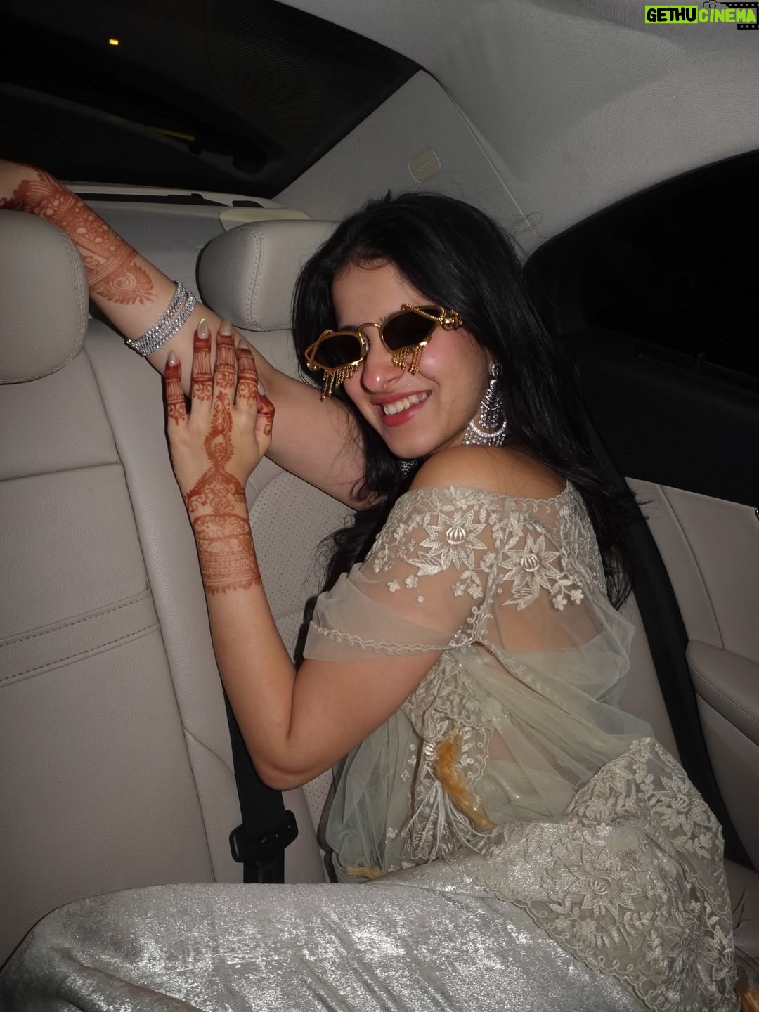 Taneesha Mirwani - 112.1K Likes - too much masti has happened 
fit @dilnazkarbhary 
glasses @bhavyarameshjewelry
styled by @nishthaparwani 
assisted by @_priyyyanshii