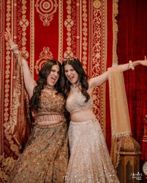 Taneesha Mirwani Instagram - sister of the queen
hair & mua @nikkichawlamakeovers @muskan_makhija27
outfit & jewels @isabydollywahal @azotiique
styling star @_tanyaa14_