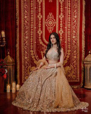 Taneesha Mirwani Instagram - sister of the queen
hair & mua @nikkichawlamakeovers @muskan_makhija27
outfit & jewels @isabydollywahal @azotiique
styling star @_tanyaa14_