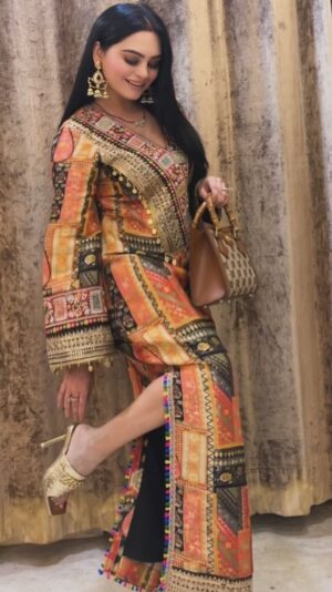 Tanika chawla Instagram - Chaand lagdi in @adara_clothing_aa ❤️