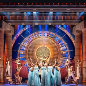 Tanisha Scott Instagram - Quick photo dump from @herculesonstage at West End — if you haven’t yet, take a chance to catch this amazing production. 💫🎭 
#HerculesWestEnd #PhotoDump #Disneyhercules