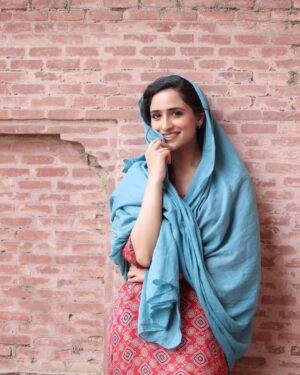 Tanu Grewal Instagram - Soohe Ve Cheere Waleya response has been thrilling!!! Thank you for the beautiful messages ❤️❤️
#soohevecheerewaleya in theatres near you! 🍿