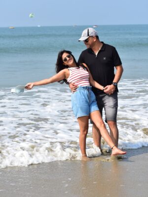 Tanuja Jt Instagram - Beach and Us 🥰 

ಆಗಾಗ ಮಗಳನ್ನ ಬಿಟ್ಟು ಬರಬೇಕು ಅಲ್ವಾ 🥰

#goabeach