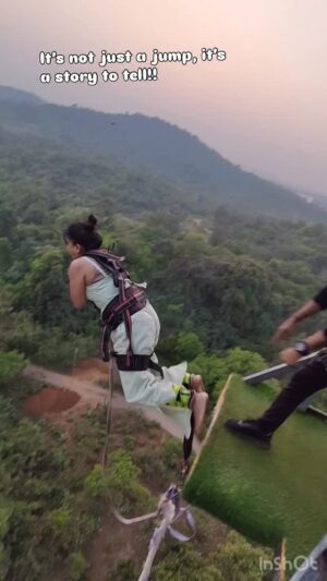 Tanuja Jt Instagram - Finally BUNGEE JUMP ಮಾಡ್ಡೆ yeeeeeee 💪

Start Now- 
The world doesn’t care how old you are……

Thank u team @indyabungygoa 

#bungee #bunge #adventure #goa #tanuja_jt_official