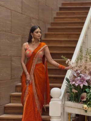 Tanvi Dogra Instagram - Draped in grace, glowing in my own shade ✨

Outfit by :- @gemfashionstudio 
@gemstudiorentalboutique 
Styling by :- @reiicha_tiwari