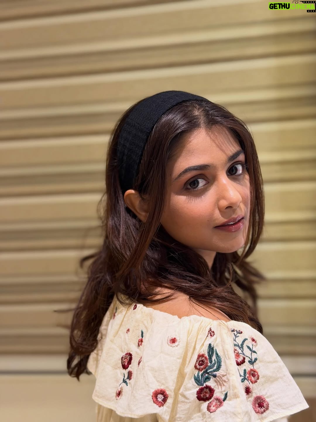 Tanvi Dogra - 41.9K Likes - soft heart, pretty thoughts, and a lil magic ✨