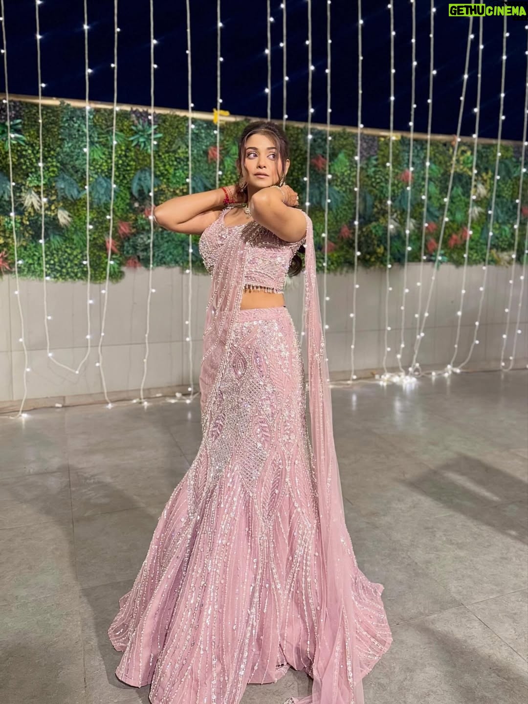 Tanvi Dogra - 68.4K Likes - When the outfit speaks, you just pose 💕 

Styled by : @stylewithroshnii 
Wearing: @emiraasbyindrani 
Jewellery: @solikocommunications 

#PinkAesthetic #GlitterGlow #PastelVibes #ShineBright #EthnicElegance
