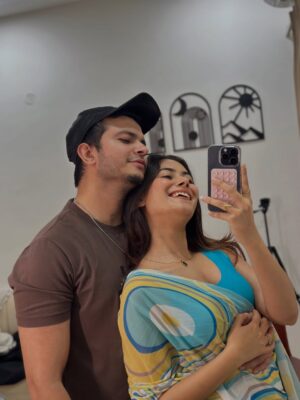 Tanya Rathi Instagram - Ending 2025 with lots and lots of memories!✨#lastpostof2025 #tanshi