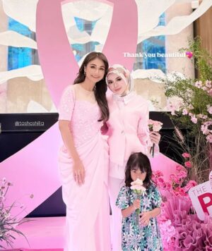 Tasha Shilla Instagram - A huge thank you to Body Perfect for the absolutely stunning Power of Pink event at the Renaissance Hotel Kuala Lumpur.
From start to finish, it was such a beautifully curated experience from the elegant setup and inspiring energy, to the glamorous fashion show that celebrated confidence and femininity in every shade of pink.
The magician added such a fun and unexpected touch pure magic in every sense!
And of course, the overall vibe of the evening was nothing short of magnificent empowering, joyful, and full of heart.
Grateful to be part of such a meaningful celebration that reminds us all of the beauty, strength, and spirit that every woman carries.
#PowerOfPink #BodyPerfectMalaysia #CelebratingWomen #RenaissanceHotelKL #GratefulHeart #PinkVibes #EventInStyle #ConfidenceAndGrace