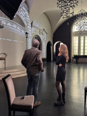 Tatiana Babenkova Instagram - Не могу не поделиться с вами радостной новостью — встречей с Григорием Анатольевичем Заславским (ректором ГИТИСа и не только ректором).

Записали интервью для программы «Культ личности». Поговорили со мной о важном, о нашем. 
Но слушать хочется Григория Анатольевича))