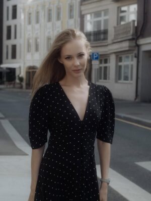 Tatiana Babenkova Instagram - Недавно один режиссёр наконец-то обозначил моё амплуа: «То ли Бемби, то ли бл*дь. С такими характеристиками надо уметь работать».

Не поспоришь… сложный персонаж! 

foto @denistumanov