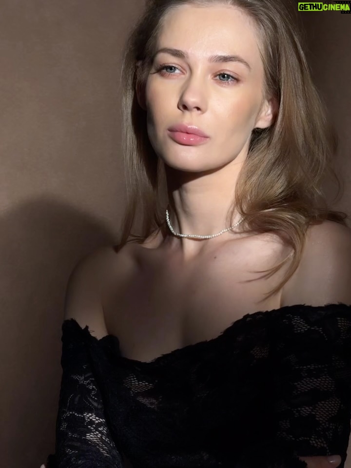 Tatiana Babenkova - 6.8K Likes - Backstage drama queen   (второму образу придумайте название)

@pivenofficial