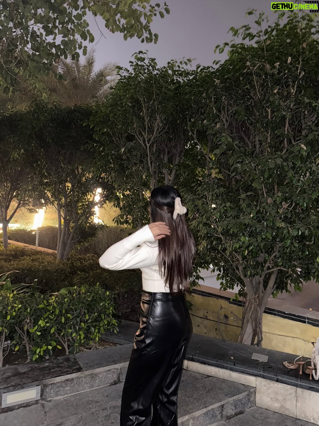 Teesha Sikri - 1.5K Likes - cozy season🤍