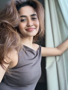 Actress Teju Ashwini HD Photos and Wallpapers January 2026