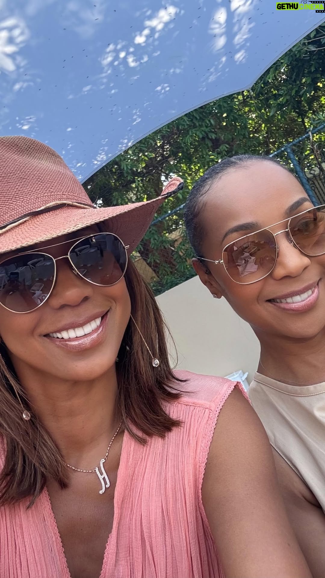 Terry Ellis - 43.8K Likes - Food Trucks, Friendship and Frankie!! 🍗 🍰 🥧 🦞 🎶 Thank you @magicjohnson & @thecookiej for another “stone soul picnic” to remember! We love yall! 🙏🏽
@terryellis @lewistpowell @theyvetteleebowser  @lisaneal4real