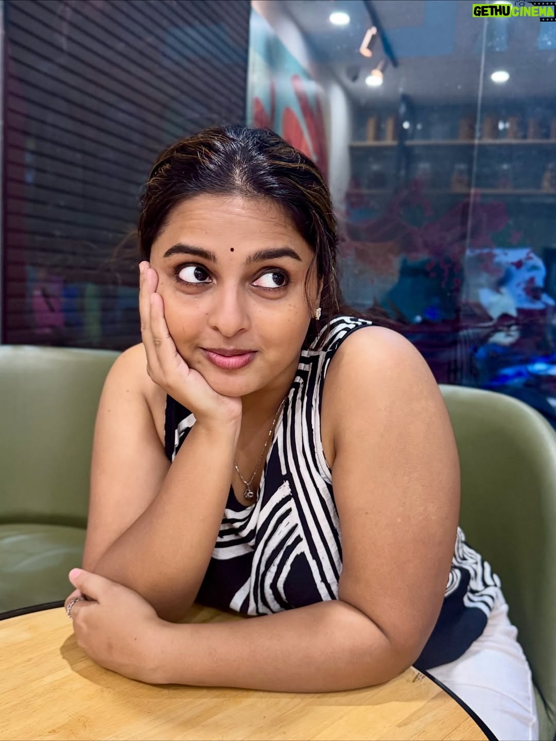 Thamizhvani - 9.8K Likes - Not every calm face is quiet — some just know their worth✨

#vanivibes #calmenergy #cafemood #chennaivibes