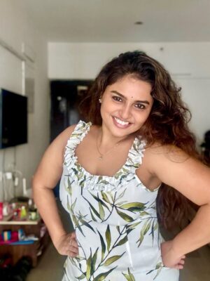 Thamizhvani Instagram - Closing chapters. Keeping the glow ✨

#yearendvibes #glowseason #steve