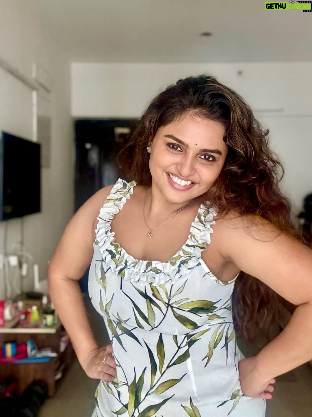 Thamizhvani - 17.7K Likes - Closing chapters. Keeping the glow ✨

#yearendvibes #glowseason #steve