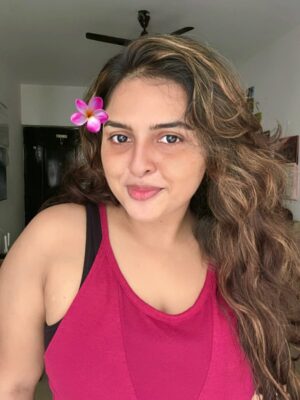 Thamizhvani Instagram - Smiling my way through the little moments 🌸✨ 
Positivity only zone 😄💖

#selfietime #HappyEnergy #goodvibes #hairdays