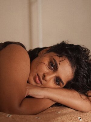 Thamizhvani Instagram - “No act. Just aura”

Photos by @portraitsbysaran 

#owntheaura #boldwillhold #rarefind #confidenceglow