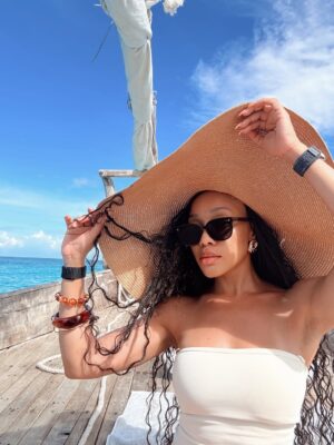 Thando Thabethe Instagram - Not enough slides in this carousel!!! 🫶🏽🫶🏽🫶🏽
What a magical time in a magical paradise 🌴🌴❤️❤️❤️🥰🥰🥰
