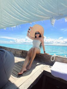 Actress Thando Thabethe HD Photos and Wallpapers December 2025
