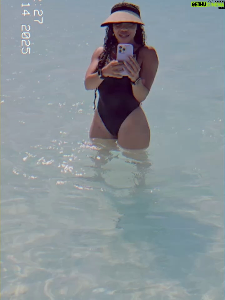 Thando Thabethe - 46K Likes - Not enough slides in this carousel!!! 🫶🏽🫶🏽🫶🏽
What a magical time in a magical paradise 🌴🌴❤️❤️❤️🥰🥰🥰