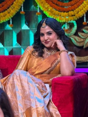 Thanviya Naik Instagram - In soft feminine Era🌸

#thanvibalraj 
#instagood 
#instagram 
#artist 
#kannadathi