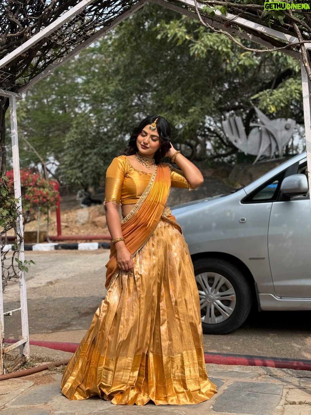 Thanviya Naik - 3.6K Likes - Girl in gold👑

Beautiful outfit by @inayadesignerstudio 

#thanvibalraj 
#instragram 
#instagood 
#trending 
#explore