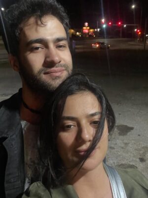 Tharaa Goubail Instagram - Happy Birthday to you, my love ❤️
حبيبتي، صاحبتي، ورفيقة غربتي 💛
يا أحلى أم صافية في الدنيا! أول سنة لينا إحنا الثلاثة مع بعض، ربنا يديمها نعمة 🌸