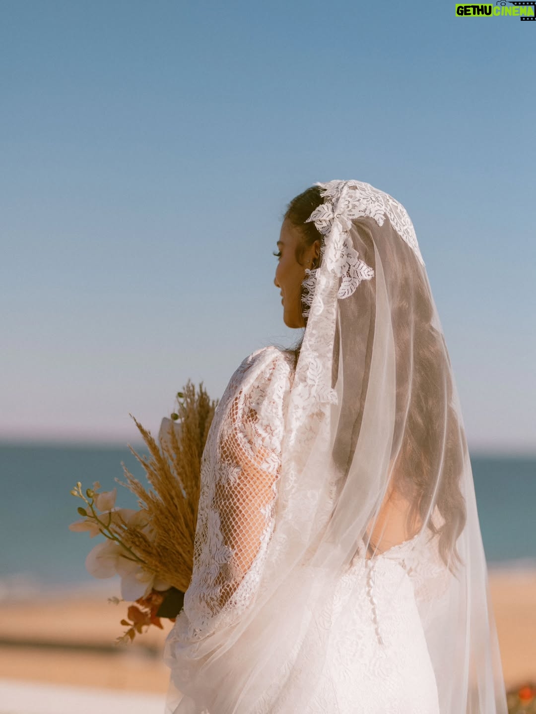 Tharaa Goubail - 13.3K Likes - My beautiful day 11/30/2024
Dress @tasneemelshabassy 
Hair @georgehakimofficial 
Makeup @maryam_abd_alaziz 
Bride shoes @opal_officiall 

Videography @ulphastudios 
Wedding planner @ayagamalweddingplanner 
Special thanks to the amazing photographer @antikkahossam