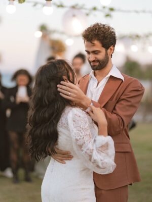 Tharaa Goubail Instagram - Happy anniversary to our Egyptian wedding my better half 🤍🤍🤍 cheers to another year, this time with our little daughter in our lives 🩷