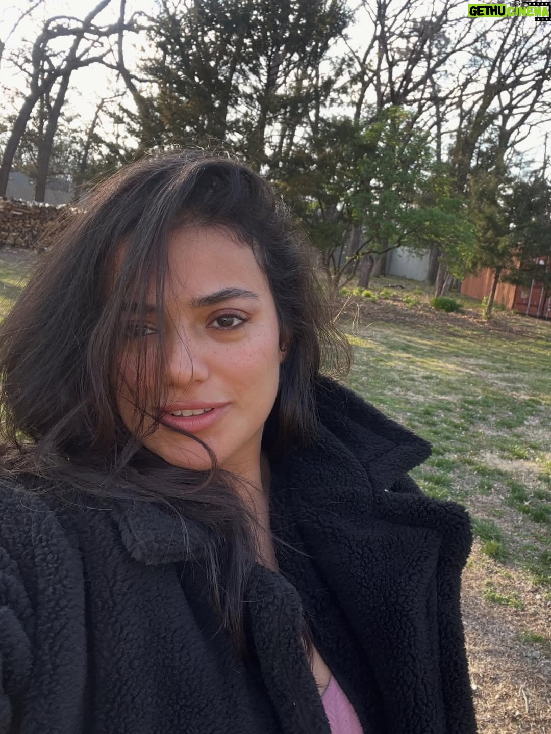 Tharaa Goubail - 11.8K Likes - Happy Birthday to you, my love ❤️
حبيبتي، صاحبتي، ورفيقة غربتي 💛
يا أحلى أم صافية في الدنيا! أول سنة لينا إحنا الثلاثة مع بعض، ربنا يديمها نعمة 🌸