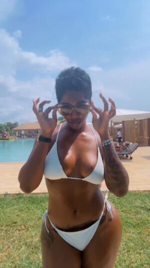 Tiwa Savage Instagram - Baddi anthem cc @nektunez @official_shoday @ciza.sa