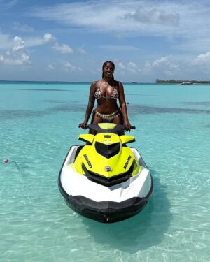 Tiwa Savage Instagram - 📌 terest