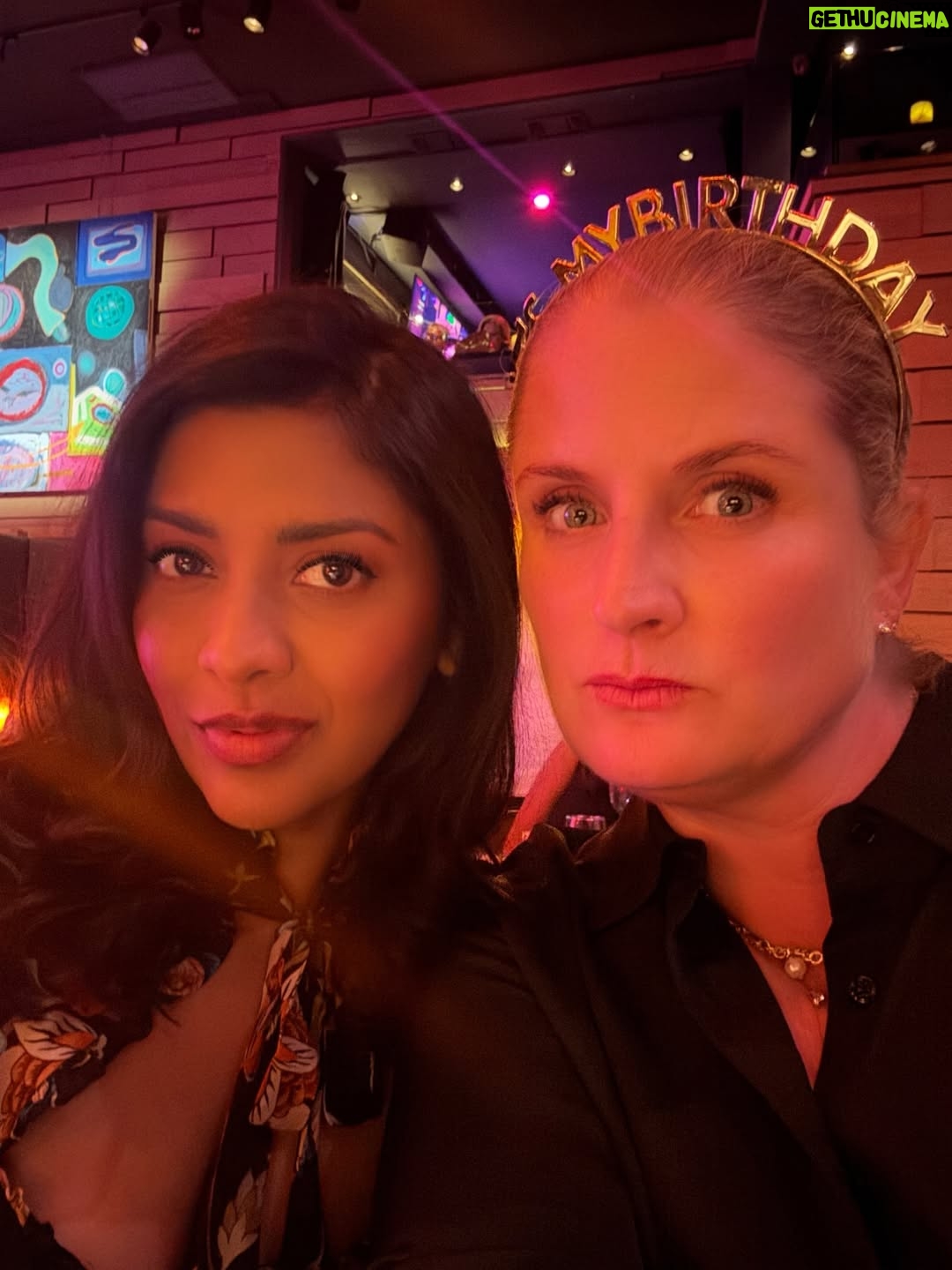 Tiya Sircar - 1.8K Likes - YEAR IN REVIEW: where do I even begin?! The last 365 have been a DOOZY, y’all. For most of us, I’d venture to say. In the last year, we’ve collectively been witness to blatant corruption, shocking injustice, mind-bending incompetence, pain & suffering at home and around the world, and so much enmity & division. And yet, there’s also been an abundance of beauty, resilience, and collective compassion which has been a salve to my troubled heart. We’ve come together in protest and in support of one another and— news to no one, I’m sure— we’ll have to continue to organize and lift each other up in the year(s) to come. But I believe in us! 

Personally, this has been a year of new beginnings. One major one in particular—IYKYK AND HOT DAMN, HALLELUJAH FOR THAT! 🏡🙌🏽 I started the year exploring incredible parts of India I’d never visited before. I worked (and I thank my lucky stars for that! I know how fortunate I am to be able to say that considering the state of my industry at the moment). My sweet pup had a pretty major surgery which I’m happy to report was successful and she’s back to her spunky self, minus a few hops & limps here and there. I traveled to the Philippines with my besties and a TIIIIME was had! I protested. I protested some more. I called my legislators. And tried to do my civic duty to the best of my ability. I got to meet some of you fine folks at conventions (I promise to try and do some more in the coming year!). I witnessed friends’ nuptials and celebrated milestone birthdays. I spent time with my folks   my favs back home in Austin, TX. I went on an incredible retreat in Tuscany and returned to Florence— one of my favorite places on Earth— after far too many years away. I ate incredible meals, saw beautiful sights, laughed deep, hearty belly laughs, probably cried a few times cuz hey, sometimes ya gotta let that shit OUT, and I lived & loved hard. 

Thanks for coming along for the ride! Wherever you are in the world, I’m sending you much love & big hugs and wishing you a prosperous and joyous 2026. There’s much work to be done but we can do it, and get through this, together. 💖✌🏽
