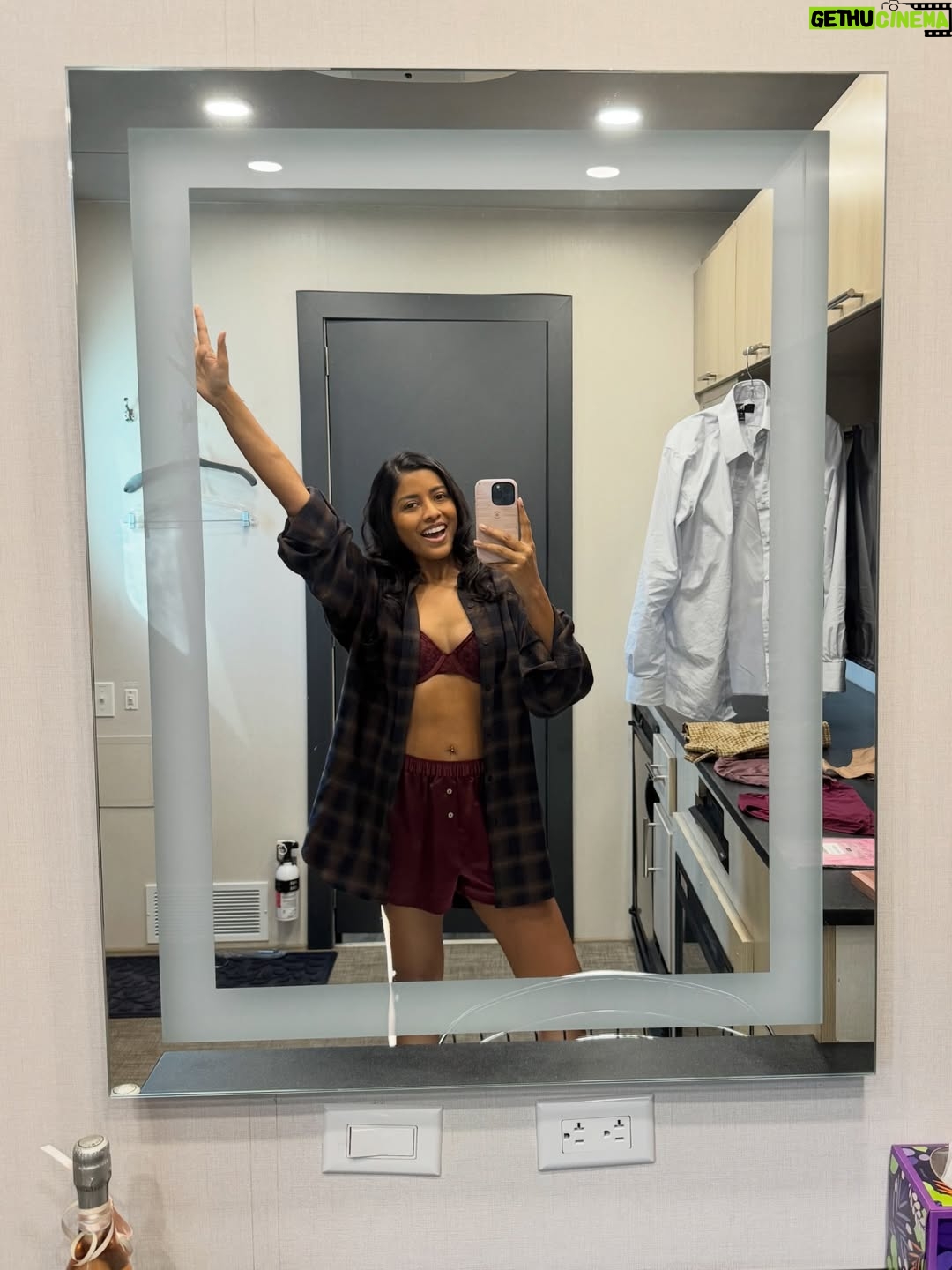 Tiya Sircar - 1.8K Likes - YEAR IN REVIEW: where do I even begin?! The last 365 have been a DOOZY, y’all. For most of us, I’d venture to say. In the last year, we’ve collectively been witness to blatant corruption, shocking injustice, mind-bending incompetence, pain & suffering at home and around the world, and so much enmity & division. And yet, there’s also been an abundance of beauty, resilience, and collective compassion which has been a salve to my troubled heart. We’ve come together in protest and in support of one another and— news to no one, I’m sure— we’ll have to continue to organize and lift each other up in the year(s) to come. But I believe in us! 

Personally, this has been a year of new beginnings. One major one in particular—IYKYK AND HOT DAMN, HALLELUJAH FOR THAT! 🏡🙌🏽 I started the year exploring incredible parts of India I’d never visited before. I worked (and I thank my lucky stars for that! I know how fortunate I am to be able to say that considering the state of my industry at the moment). My sweet pup had a pretty major surgery which I’m happy to report was successful and she’s back to her spunky self, minus a few hops & limps here and there. I traveled to the Philippines with my besties and a TIIIIME was had! I protested. I protested some more. I called my legislators. And tried to do my civic duty to the best of my ability. I got to meet some of you fine folks at conventions (I promise to try and do some more in the coming year!). I witnessed friends’ nuptials and celebrated milestone birthdays. I spent time with my folks   my favs back home in Austin, TX. I went on an incredible retreat in Tuscany and returned to Florence— one of my favorite places on Earth— after far too many years away. I ate incredible meals, saw beautiful sights, laughed deep, hearty belly laughs, probably cried a few times cuz hey, sometimes ya gotta let that shit OUT, and I lived & loved hard. 

Thanks for coming along for the ride! Wherever you are in the world, I’m sending you much love & big hugs and wishing you a prosperous and joyous 2026. There’s much work to be done but we can do it, and get through this, together. 💖✌🏽