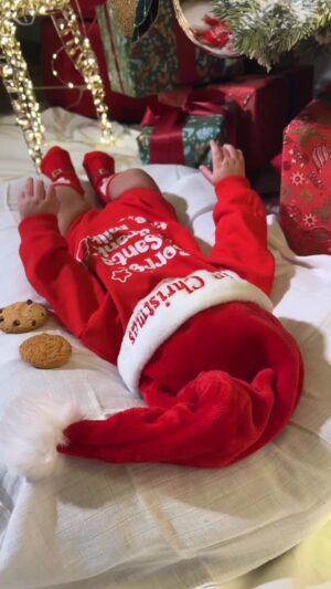 Toke Makinwa Instagram - Guess who is patiently waiting on Santa???? Oops she drank half of the milk š„ šššššš.
Santa please stop here for Yakira
āItās the season yaāll
Yayaās 1st Christmas