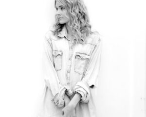 Tori Anderson Instagram - the new Canadian tuxedo
📷 @timleyes