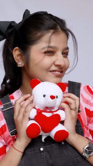Trapti Gupta Instagram - Ladki kyu..😌🥰

#cute#showoffff#trending #fashion#reelitfeelit