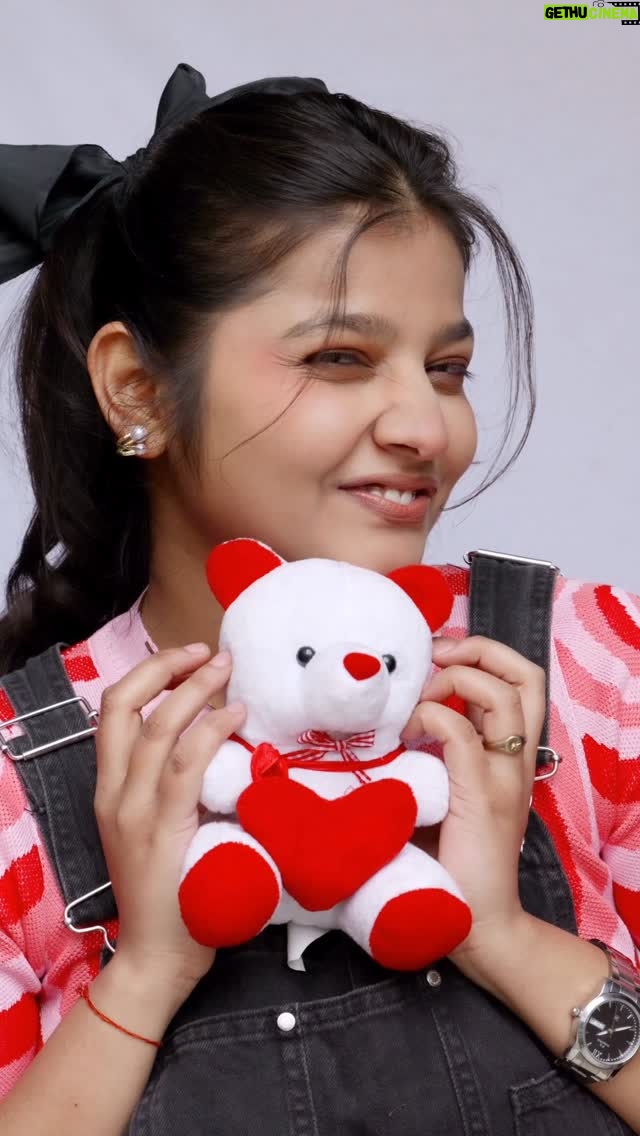 Trapti Gupta - 61K Likes - Ladki kyu..😌🥰

#cute#showoffff#trending #fashion#reelitfeelit