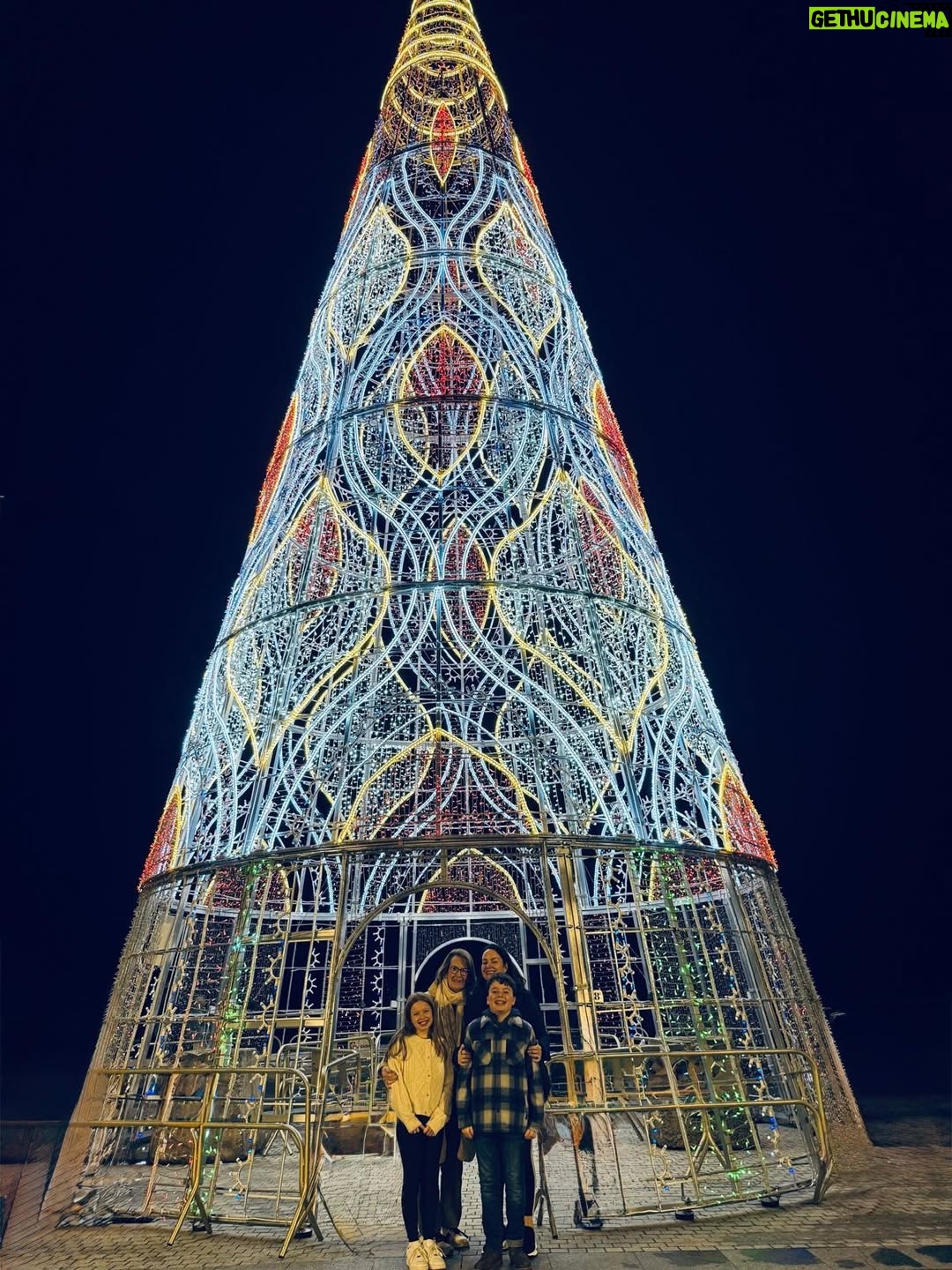 Triona McCarthy - 465 Likes - The feliz is navidading in Nerja -that’s the best I could come up with!🤭
Merry Everything to you all 💖
